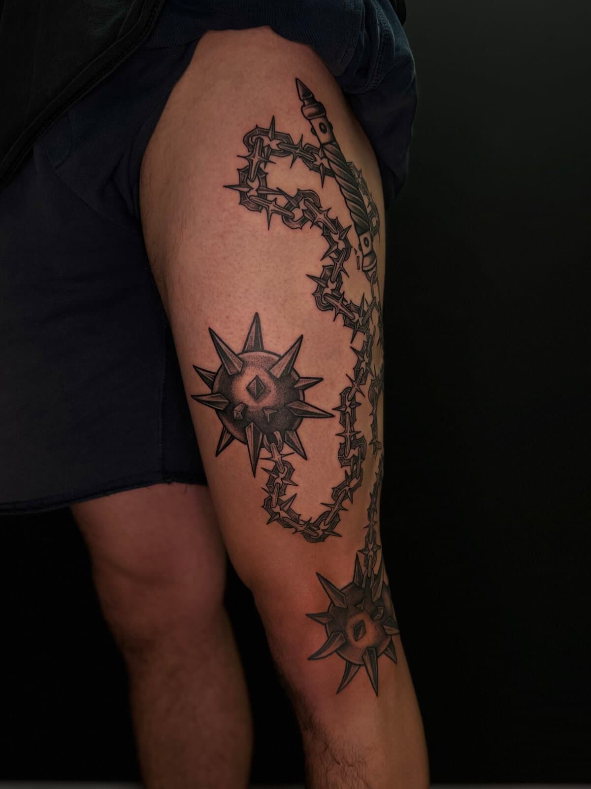 Grafik Bein Tattoo München — Kisha